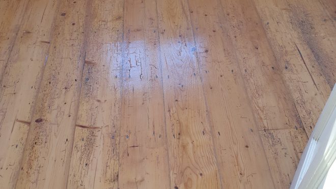 <h1>Refinishing Your Hardwood Floors- Get It Done Safely</h1>