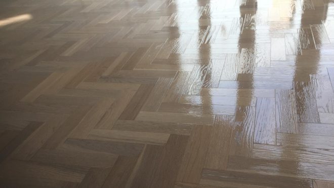 6 Signs That It Is Time To Have Your Hardwood Floor Refinished